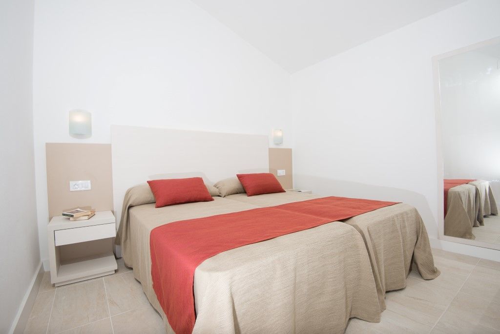 Sagitario Menorca Mar Adults Only Aparthotel Cala en Bosch Esterno foto
